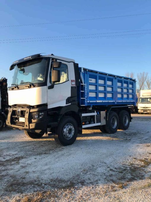 Renault Truck K 520 p6x4 foto 3/4 allestito