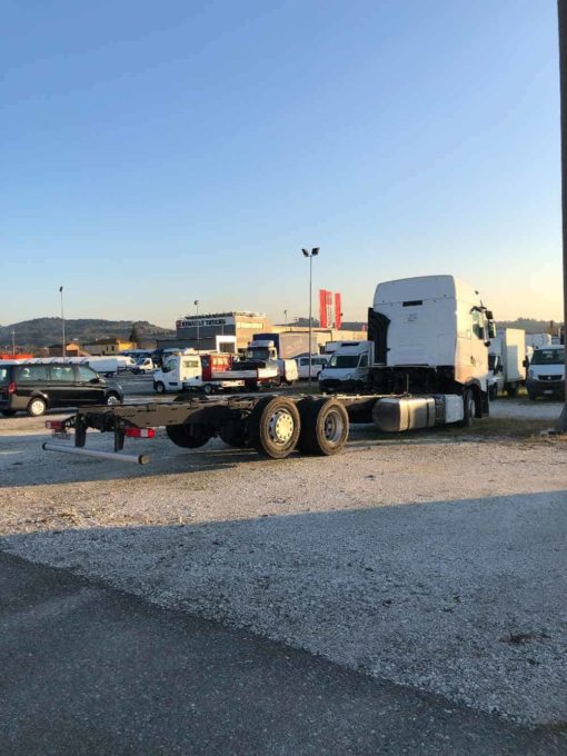 Renault Trucks T 480 hsc p6x2 foto posteriore